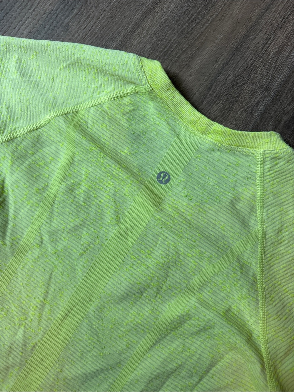 Lululemon Swiftly Tech Short Sleeve Crew
Lucid Lime - Picture 6 of 6